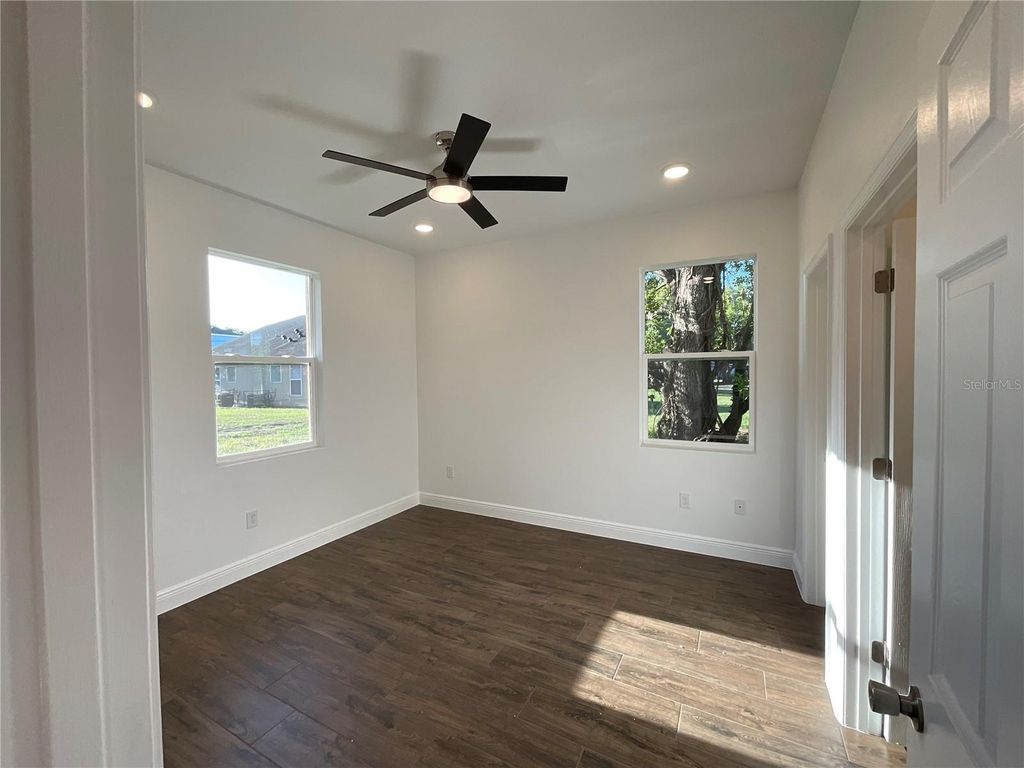 Image 17 of property listing at 1835 S RIO GRANDE AVENUE, Orlando, FL 32805