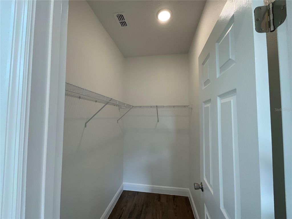 Image 18 of property listing at 1835 S RIO GRANDE AVENUE, Orlando, FL 32805
