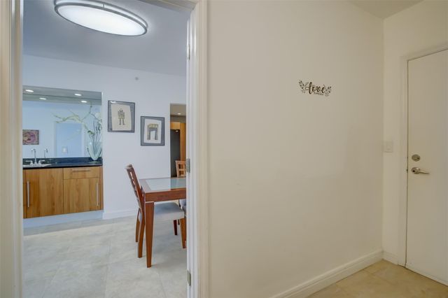 3000 S Ocean Drive 1100, Hollywood, FL 33019