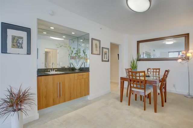 3000 S Ocean Drive 1100, Hollywood, FL 33019