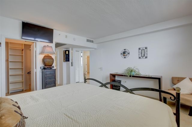 3000 S Ocean Drive 1100, Hollywood, FL 33019