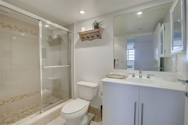 3000 S Ocean Drive 1100, Hollywood, FL 33019