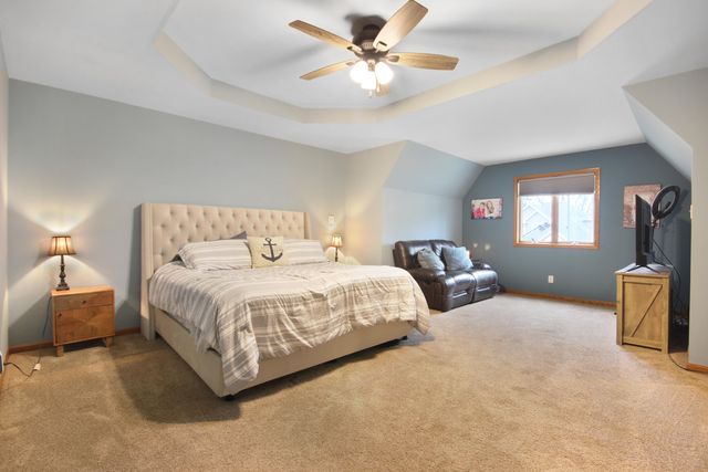 1421 Lakeview Drive, Schererville, IN 46375