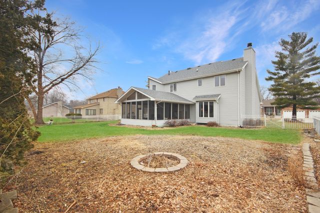 1421 Lakeview Drive, Schererville, IN 46375