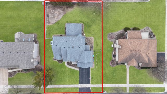 1421 Lakeview Drive, Schererville, IN 46375