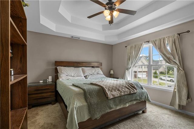 106 Summerfield Court, Calhoun, GA 30701