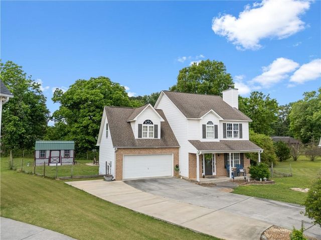 106 Summerfield Court, Calhoun, GA 30701
