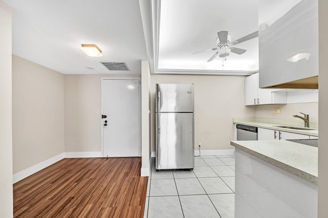 600 Three Islands Boulevard 1418, Hallandale Beach, FL 33009