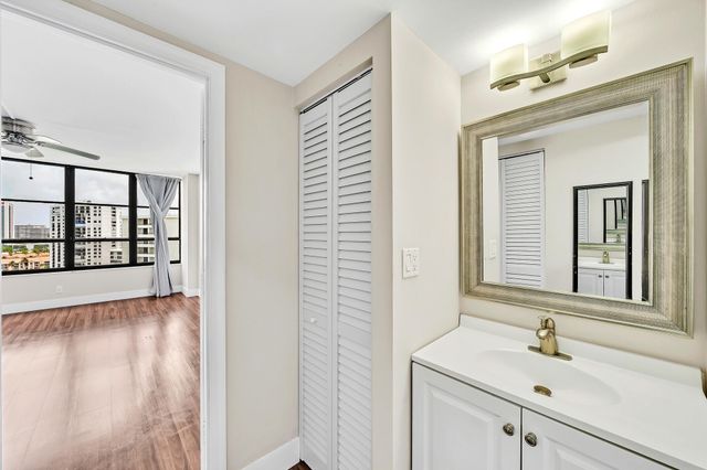 600 Three Islands Boulevard 1418, Hallandale Beach, FL 33009