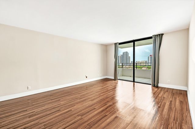 600 Three Islands Boulevard 1418, Hallandale Beach, FL 33009