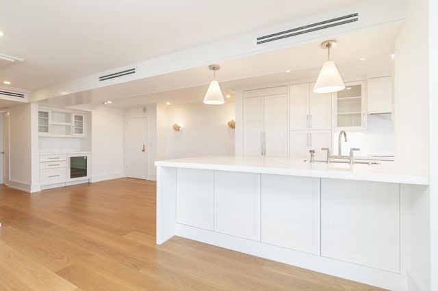 3800 Washington Road 1006, West Palm Beach, FL 33405