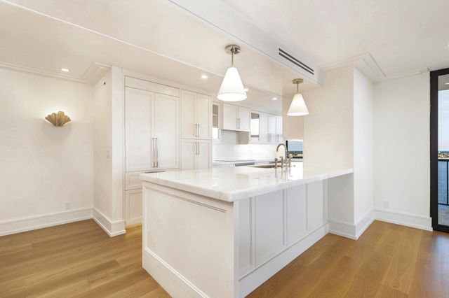 3800 Washington Road 1006, West Palm Beach, FL 33405