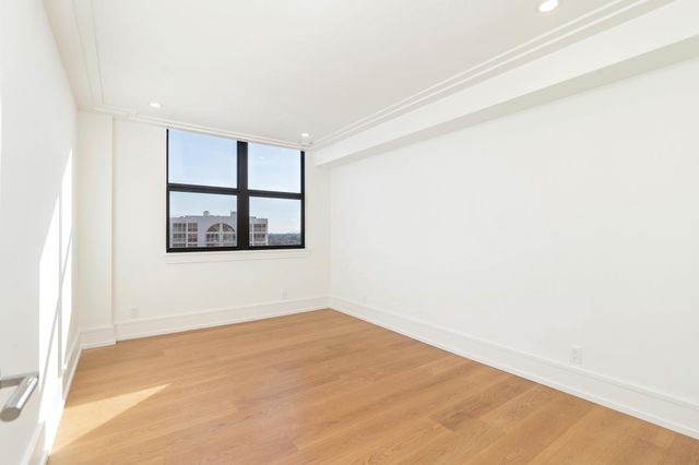 3800 Washington Road 1006, West Palm Beach, FL 33405