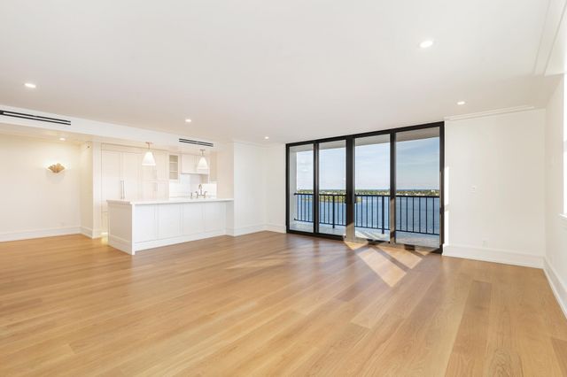 3800 Washington Road 1006, West Palm Beach, FL 33405