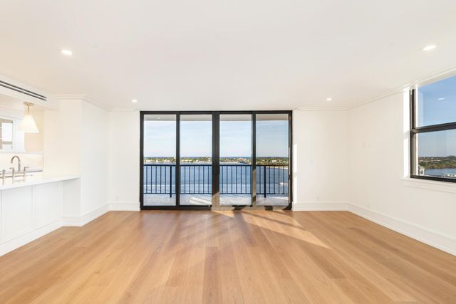 3800 Washington Road 1006, West Palm Beach, FL 33405