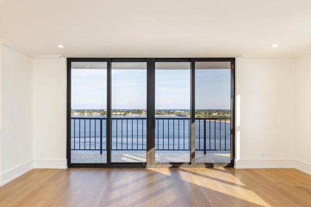 3800 Washington Road 1006, West Palm Beach, FL 33405