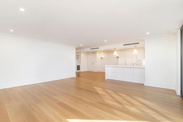 3800 Washington Road 1006, West Palm Beach, FL 33405