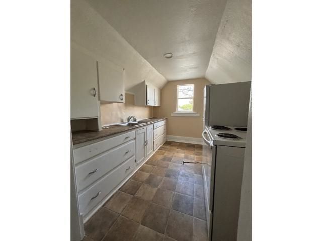 1660 S Market, Wichita, KS 67211