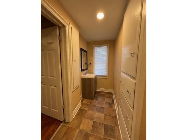 1660 S Market, Wichita, KS 67211