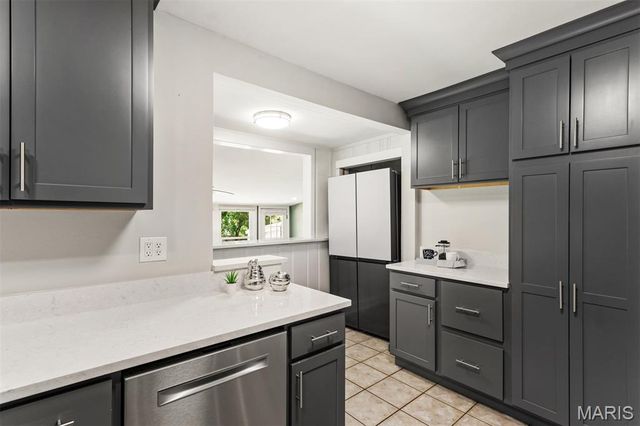 965 Cleveland Avenue, St Louis, MO 63122