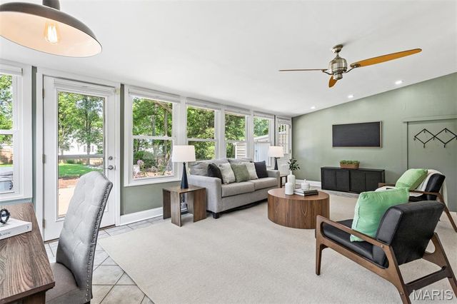 965 Cleveland Avenue, St Louis, MO 63122