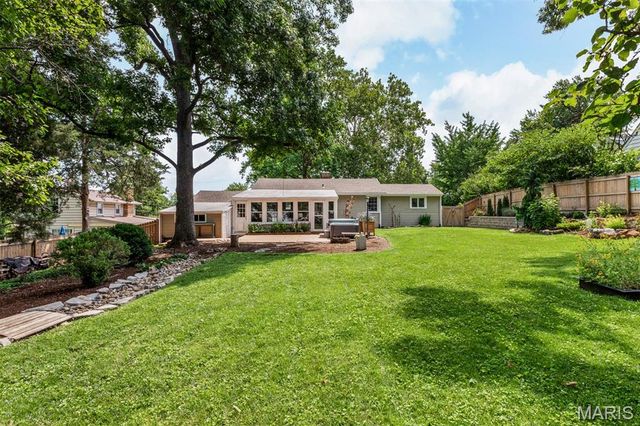 965 Cleveland Avenue, St Louis, MO 63122