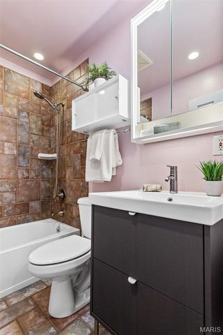 965 Cleveland Avenue, St Louis, MO 63122