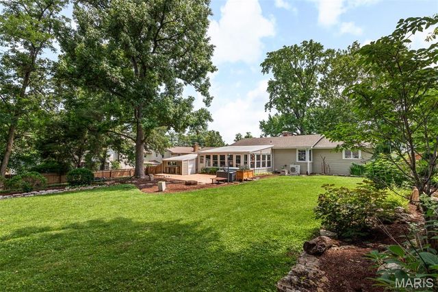 965 Cleveland Avenue, St Louis, MO 63122