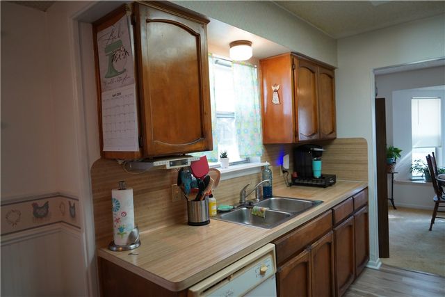 601 Seco Dr, Portland, TX 78374