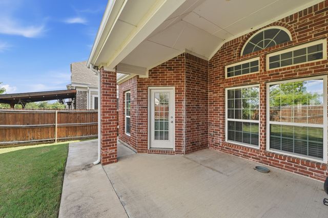 517 Cavanal Hill Drive, Little Elm, TX 75068