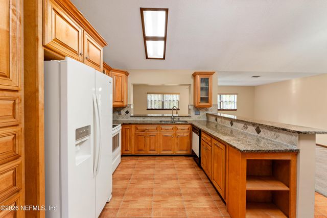 526 SAMUEL HUNTINGTON Street, Orange Park, FL 32073
