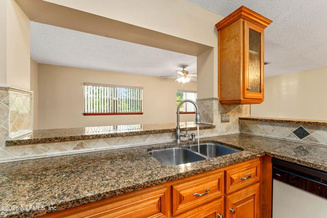 526 SAMUEL HUNTINGTON Street, Orange Park, FL 32073