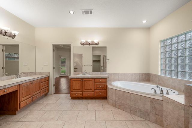 301 Goldridge DR, Georgetown, TX 78633