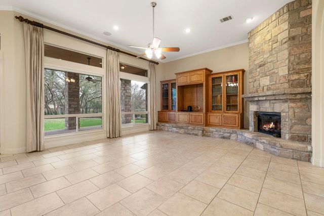 301 Goldridge DR, Georgetown, TX 78633