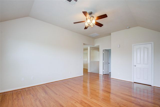 114 Northbay Court, Dickinson, TX 77539