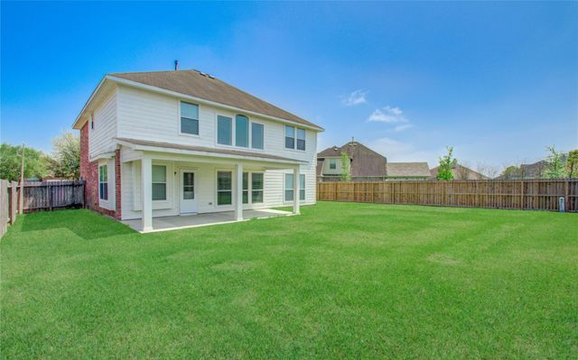 114 Northbay Court, Dickinson, TX 77539