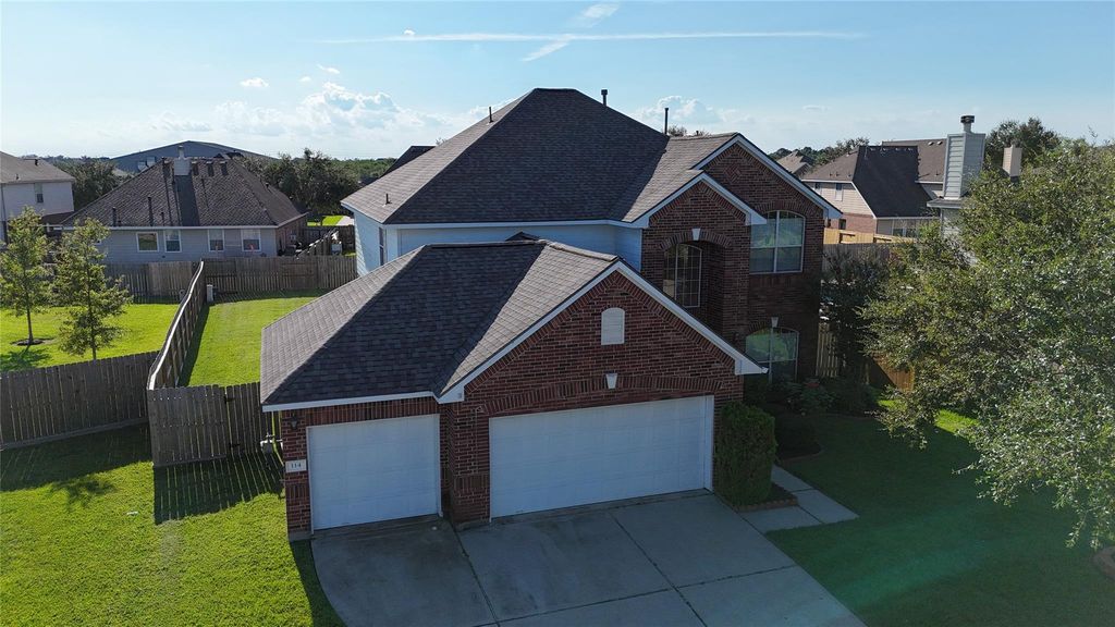 114 Northbay Court, Dickinson, TX 77539