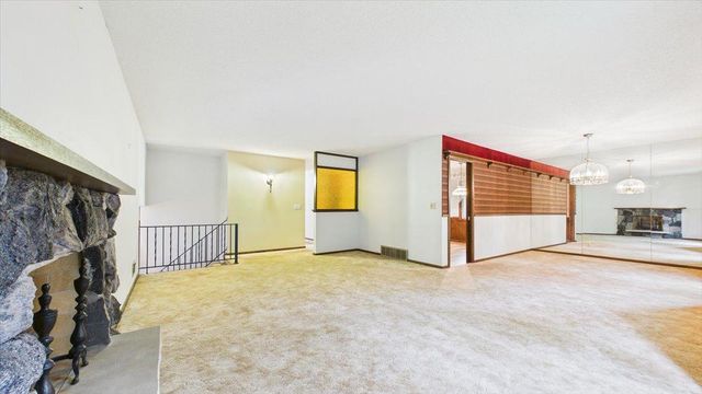 2230 Urbandale Lane N, Plymouth, MN 55447