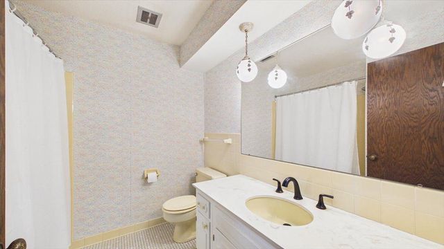 2230 Urbandale Lane N, Plymouth, MN 55447