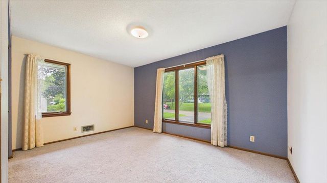 2230 Urbandale Lane N, Plymouth, MN 55447