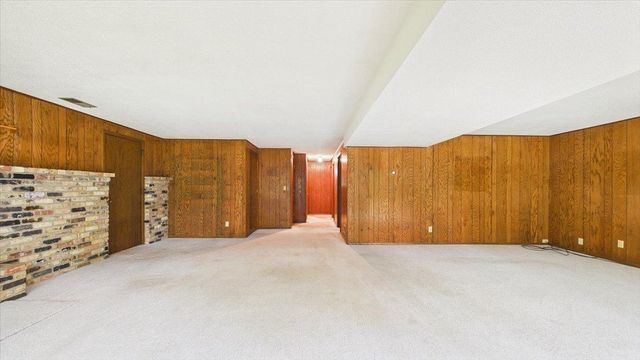 2230 Urbandale Lane N, Plymouth, MN 55447