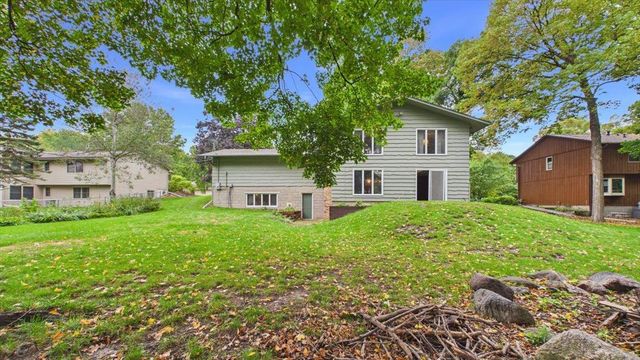 2230 Urbandale Lane N, Plymouth, MN 55447