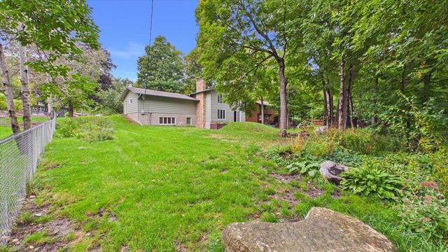 2230 Urbandale Lane N, Plymouth, MN 55447
