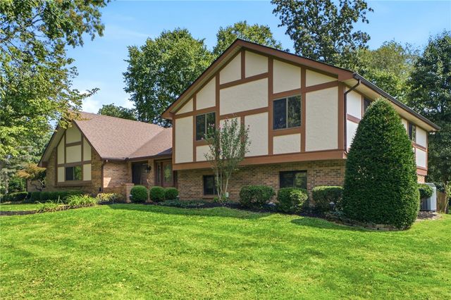 1593 Woodland Trail, Beavercreek Twp, OH 45385