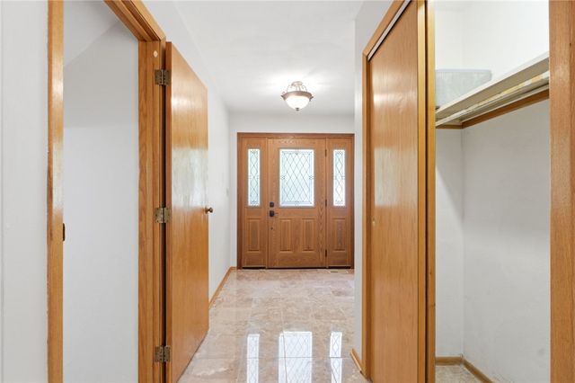 1593 Woodland Trail, Beavercreek Twp, OH 45385