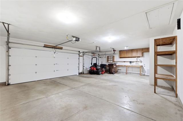1593 Woodland Trail, Beavercreek Twp, OH 45385