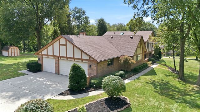 1593 Woodland Trail, Beavercreek Twp, OH 45385