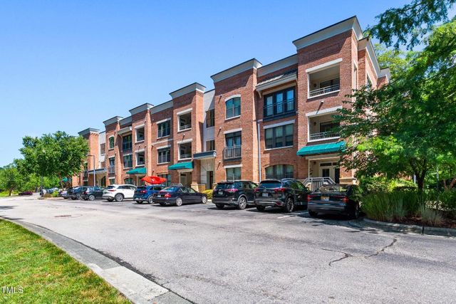 2000 Southpoint Landing Way 2204, Durham, NC 27707