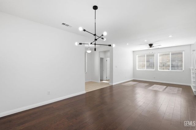 12413 Jacksonville Avenue, Bakersfield, CA 93312