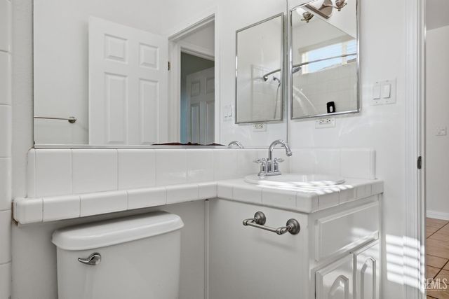12413 Jacksonville Avenue, Bakersfield, CA 93312
